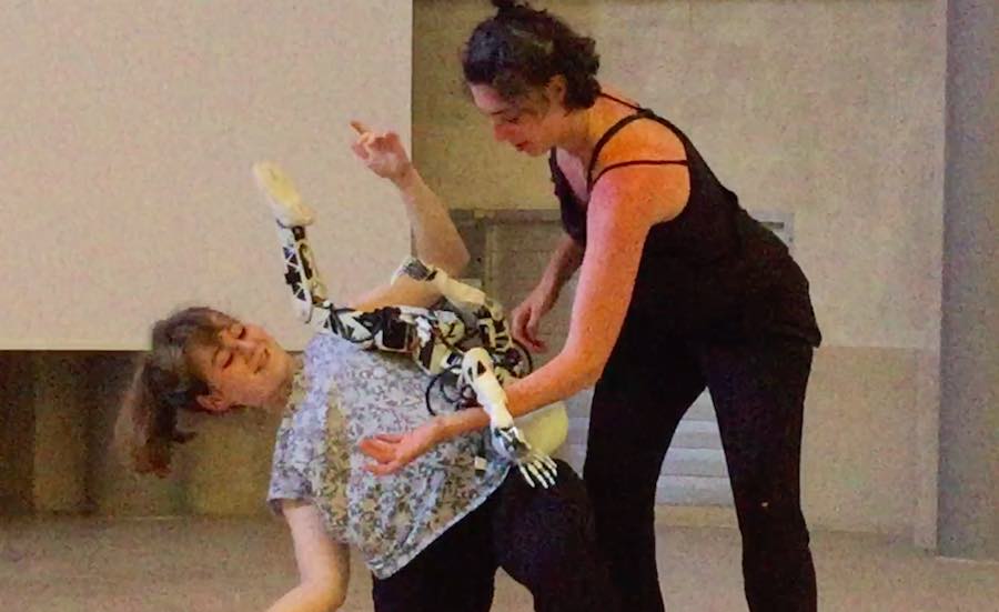 Poppy et la danse ou comment penser le mouvement au travers d’un robot humanoïde